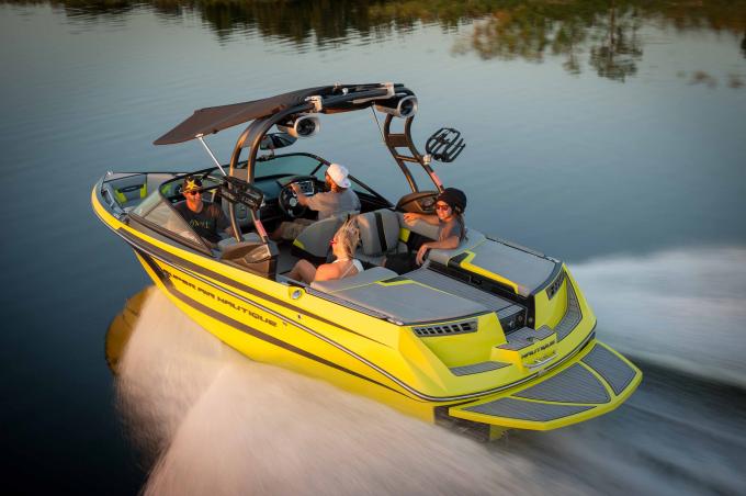 Click image for larger version  Name:	Super-Air-Nautique-210_01.jpg Views:	0 Size:	41.0 KB ID:	581822