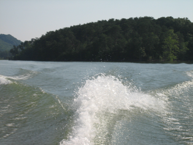 Click image for larger version

Name:	wakeboarding_2009_005.jpg
Views:	1223
Size:	145.4 KB
ID:	357046