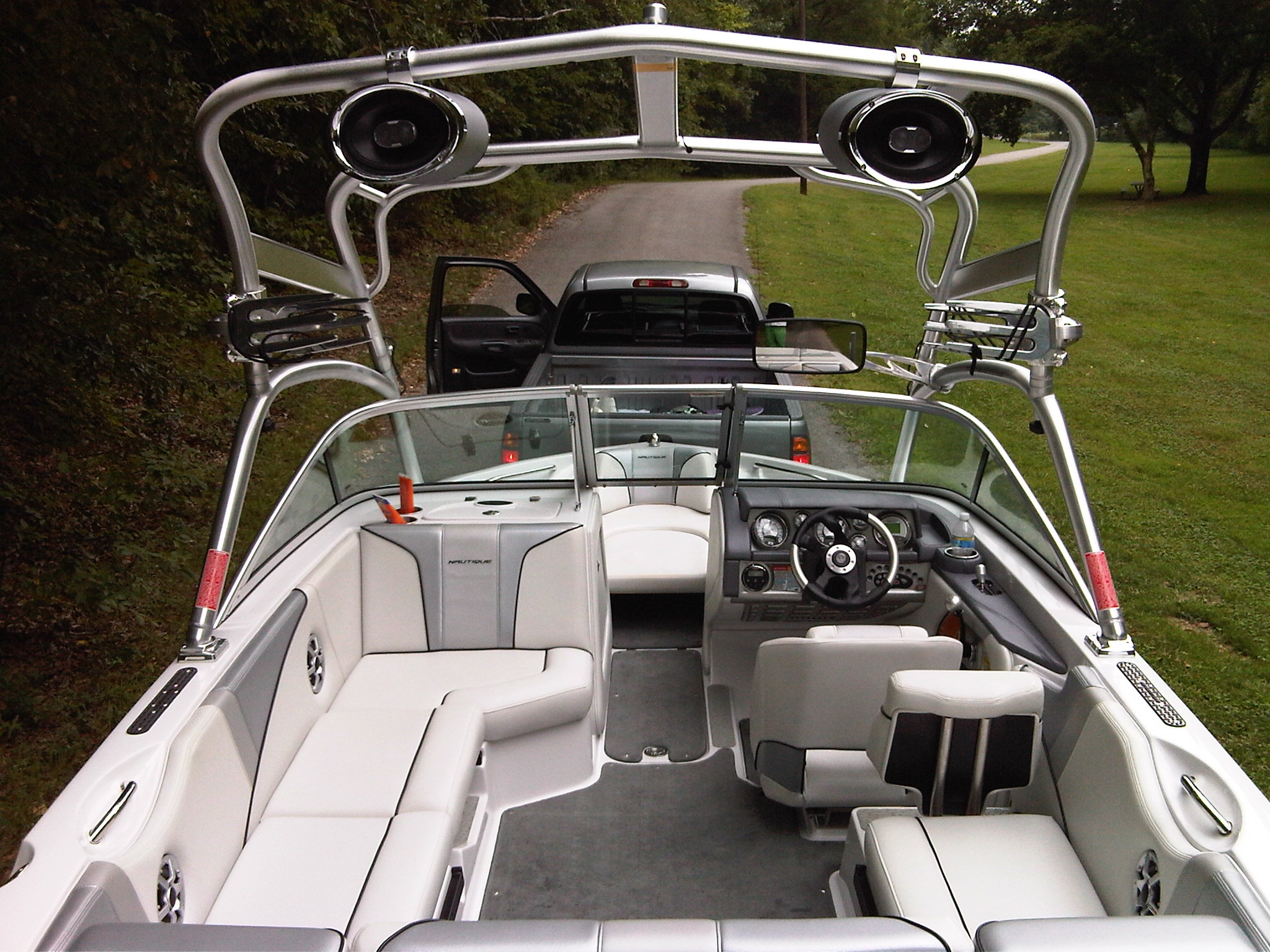 Click image for larger version

Name:	new_boat_interior_9.8.09_231.jpg
Views:	345
Size:	1.69 MB
ID:	357746