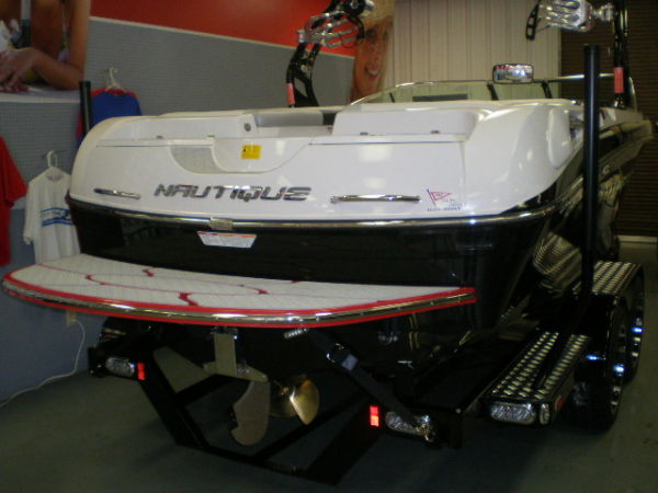 Click image for larger version

Name:	nautique platform.jpg
Views:	363
Size:	38.9 KB
ID:	359171