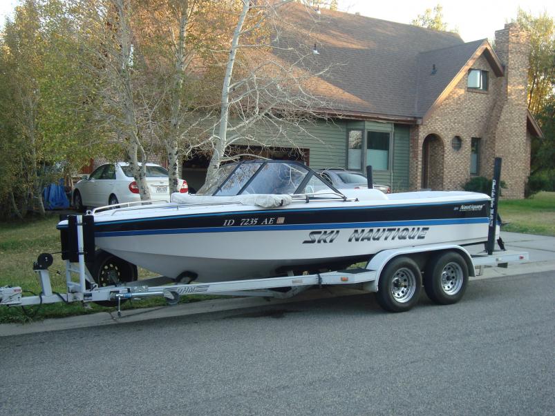 Click image for larger version

Name:	1996 Ski Nautique 009.jpg
Views:	280
Size:	97.7 KB
ID:	361267