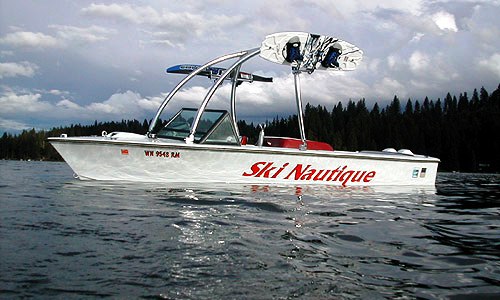 Click image for larger version

Name:	nautique2.jpg
Views:	264
Size:	46.7 KB
ID:	361673