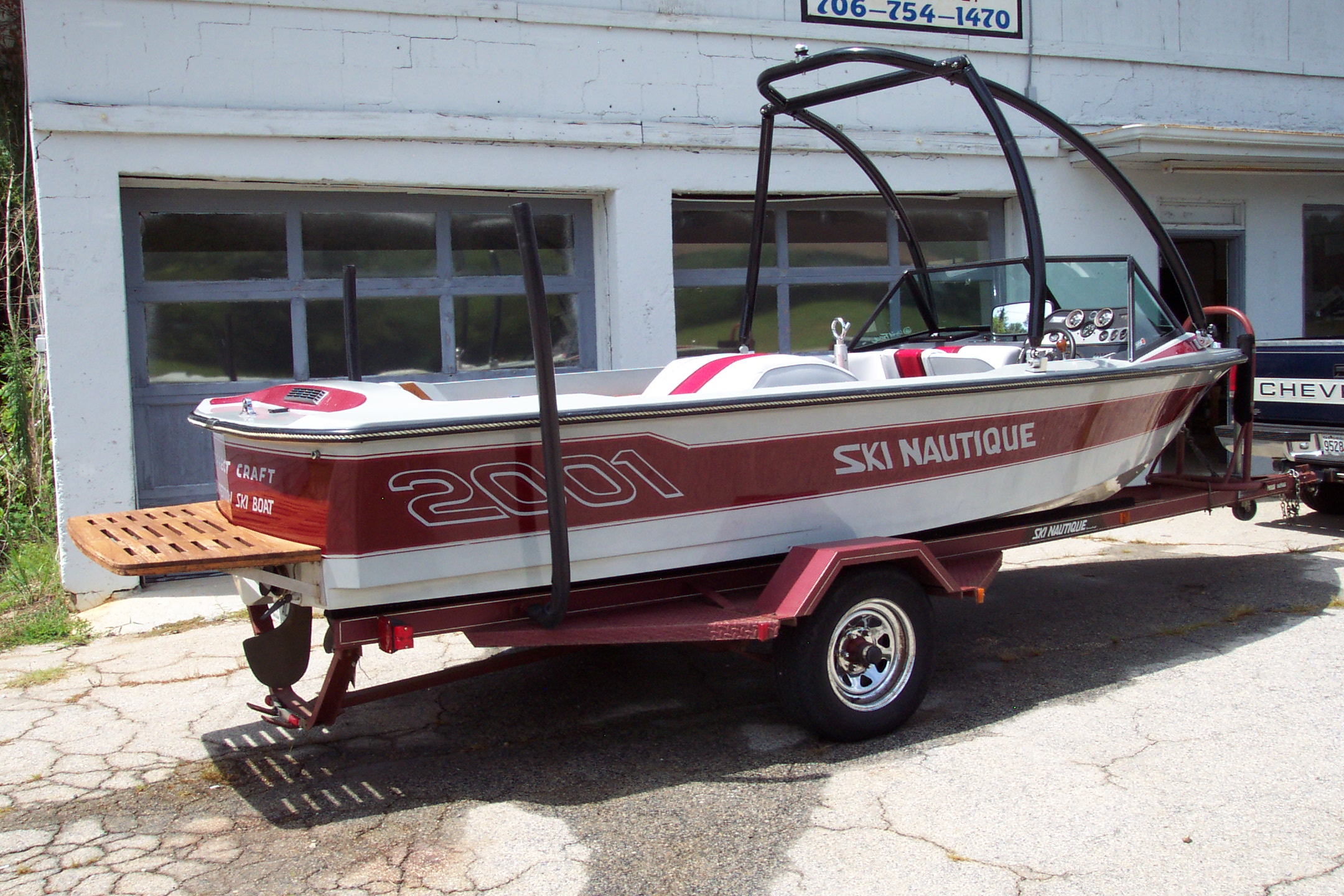 Click image for larger version

Name:	nautique1_744.jpg
Views:	903
Size:	805.0 KB
ID:	369905