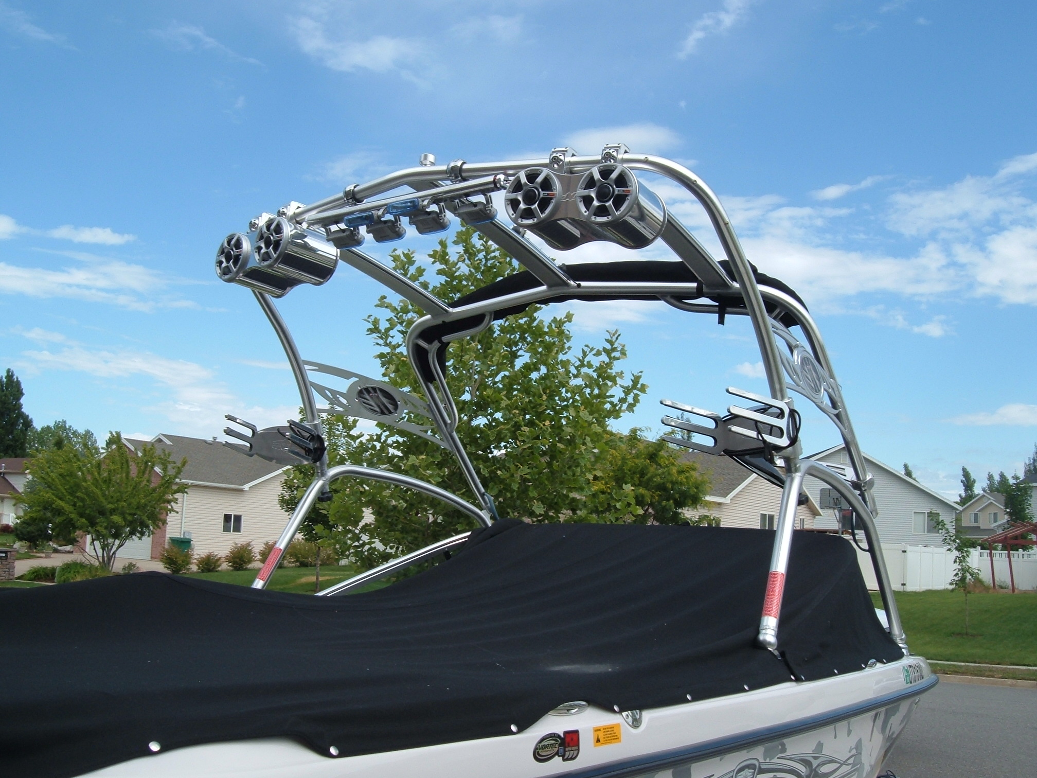 Click image for larger version

Name:	06_nautique_camo_003.jpg
Views:	2224
Size:	753.9 KB
ID:	371223