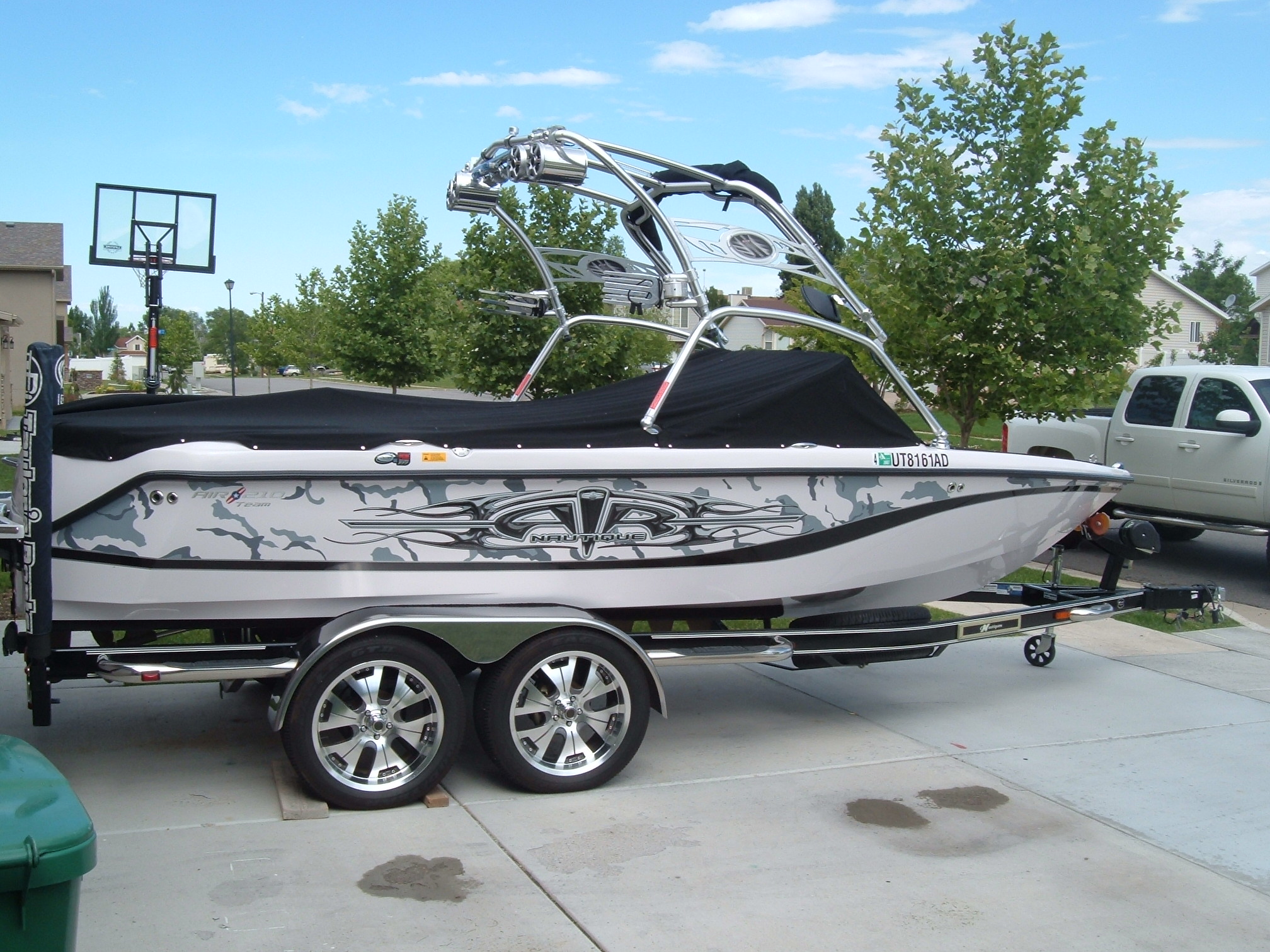 Click image for larger version

Name:	06_nautique_camo_002.jpg
Views:	2341
Size:	768.9 KB
ID:	371225