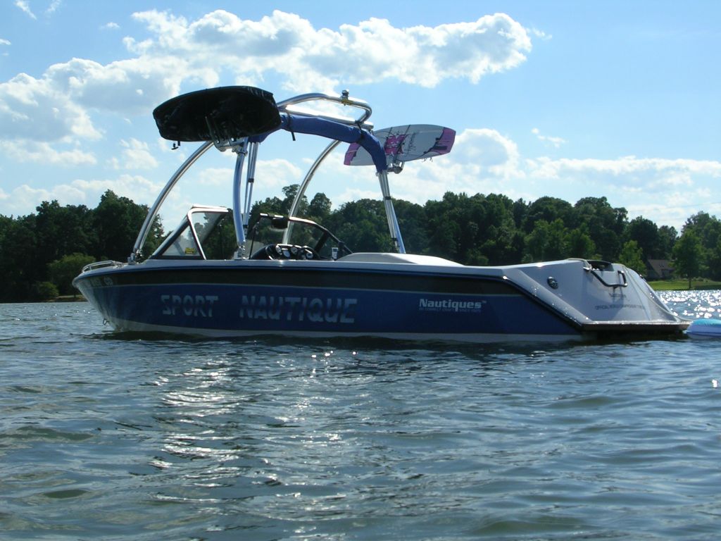 Click image for larger version

Name:	93_sport_nautique_-_back.jpg
Views:	1493
Size:	151.6 KB
ID:	371237