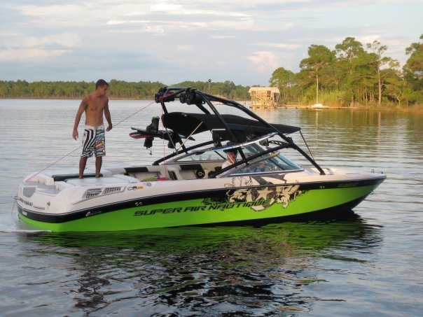 Click image for larger version

Name:	fusion green nautique.jpg
Views:	258
Size:	65.4 KB
ID:	372542