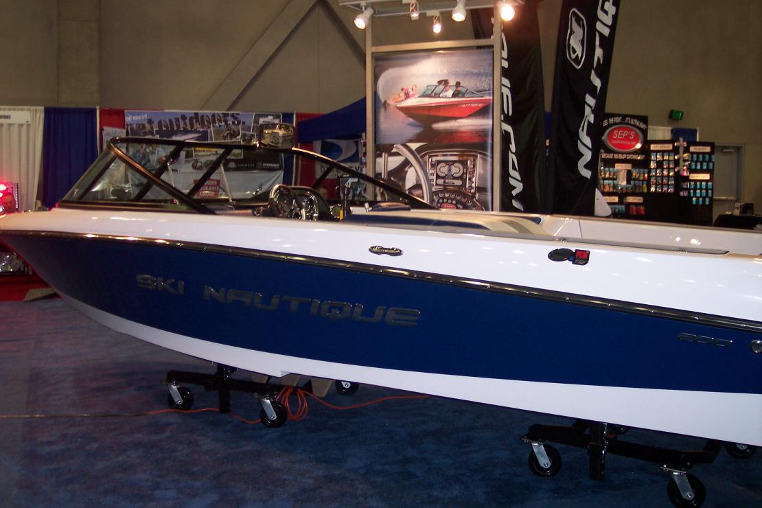 Click image for larger version

Name:	Sacramento Boat Show 2011 004.jpg
Views:	187
Size:	91.0 KB
ID:	374409