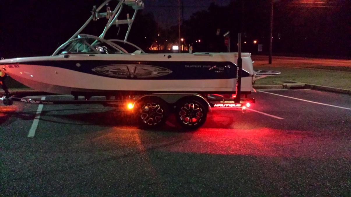 Click image for larger version

Name:	nautique1.jpg
Views:	534
Size:	94.2 KB
ID:	380707