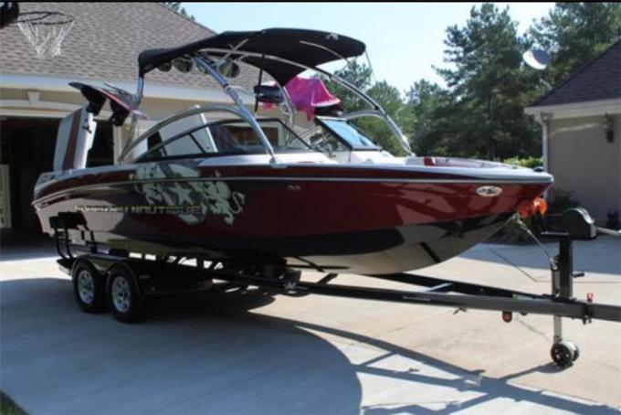 Click image for larger version

Name:	Nautique.jpeg
Views:	2824
Size:	43.7 KB
ID:	587473