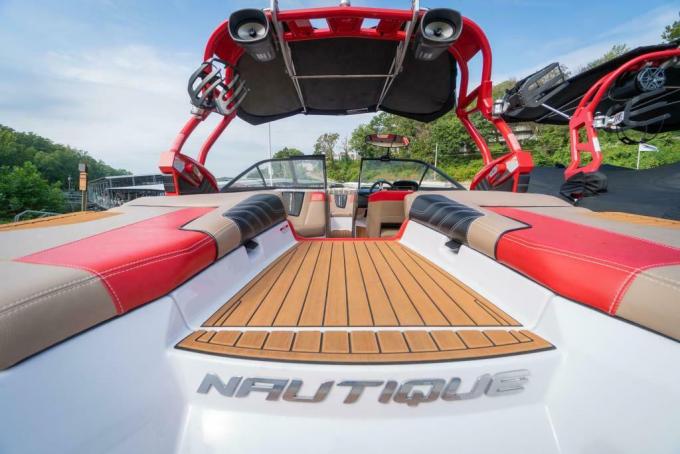 Click image for larger version

Name:	nautique-g21-2829610.jpg
Views:	451
Size:	47.7 KB
ID:	617117